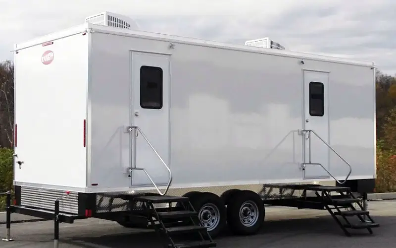 portable restroom rental