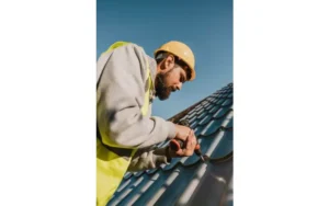 roof storm damage repair in lansing